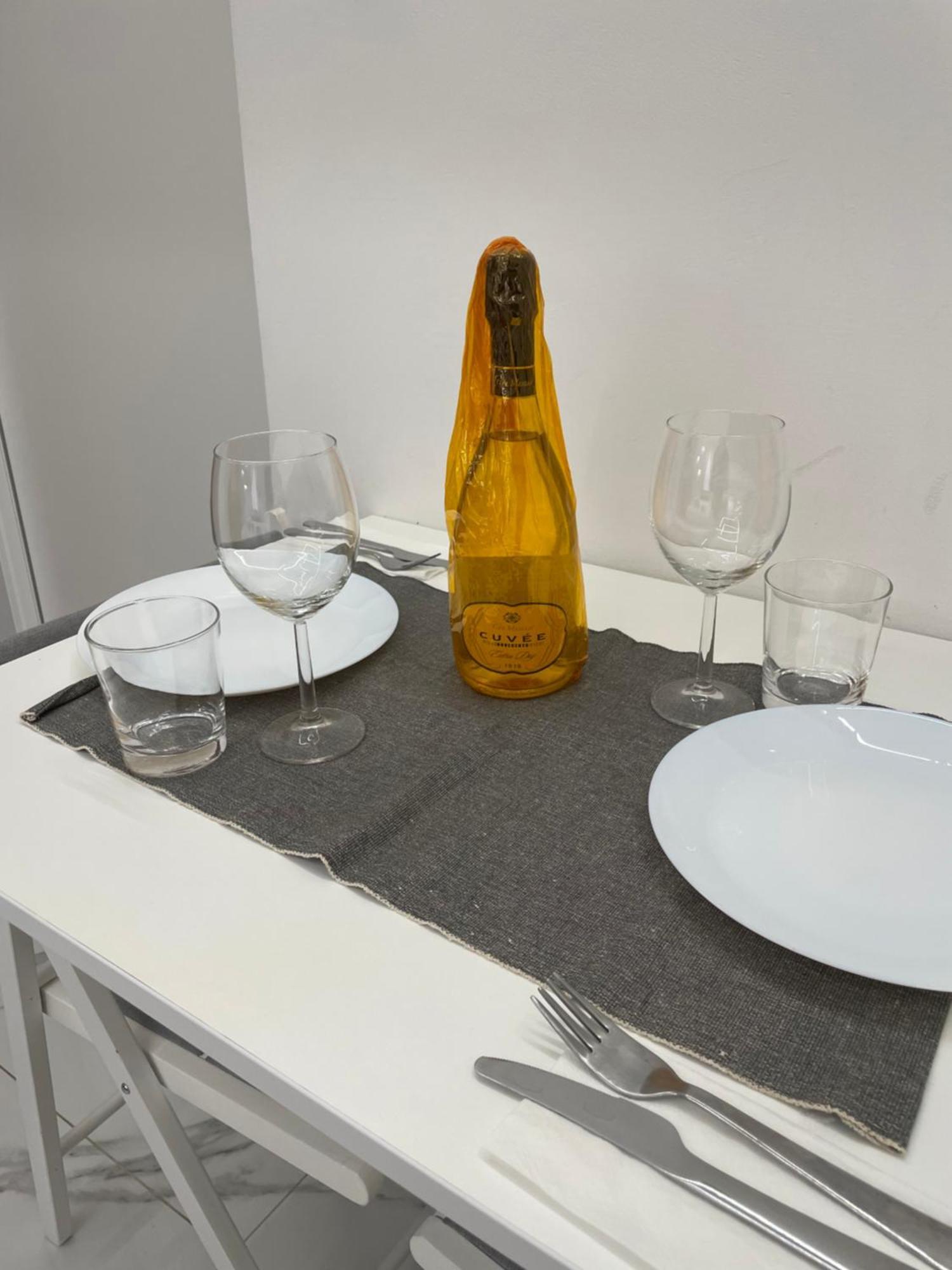 Apartamento Luxury 6 Al Duomo Di Parma Exterior foto